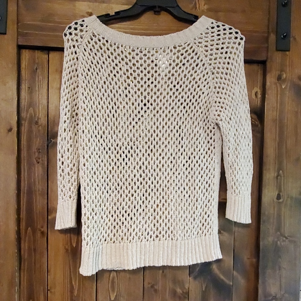 Beautiful sweater. Zip back